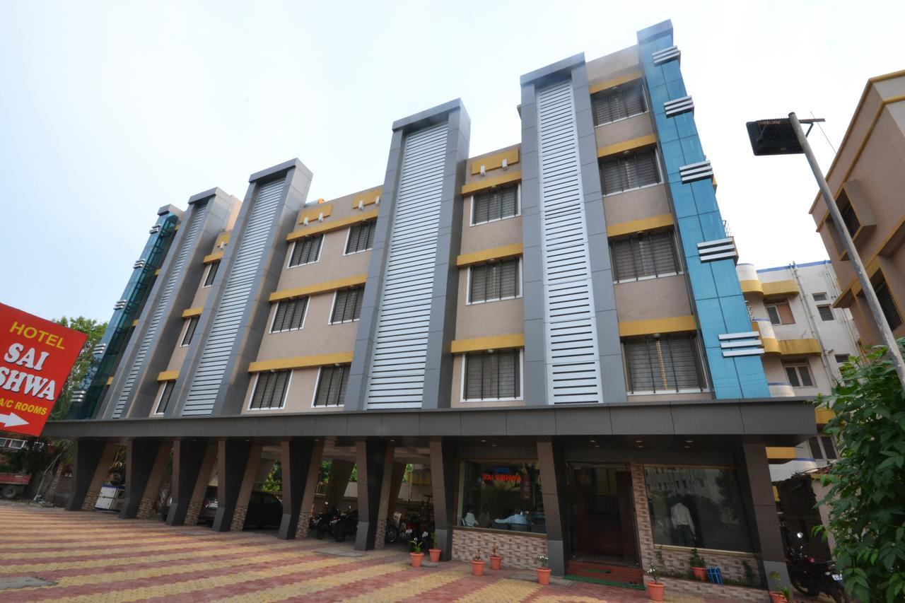 Hotel Yogiraj 쉬르디 외부 사진